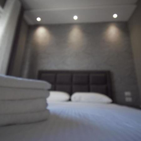 Residence Lux Apartments At Valamar Hamallaj Gjiri Lalzit دراس المظهر الخارجي الصورة