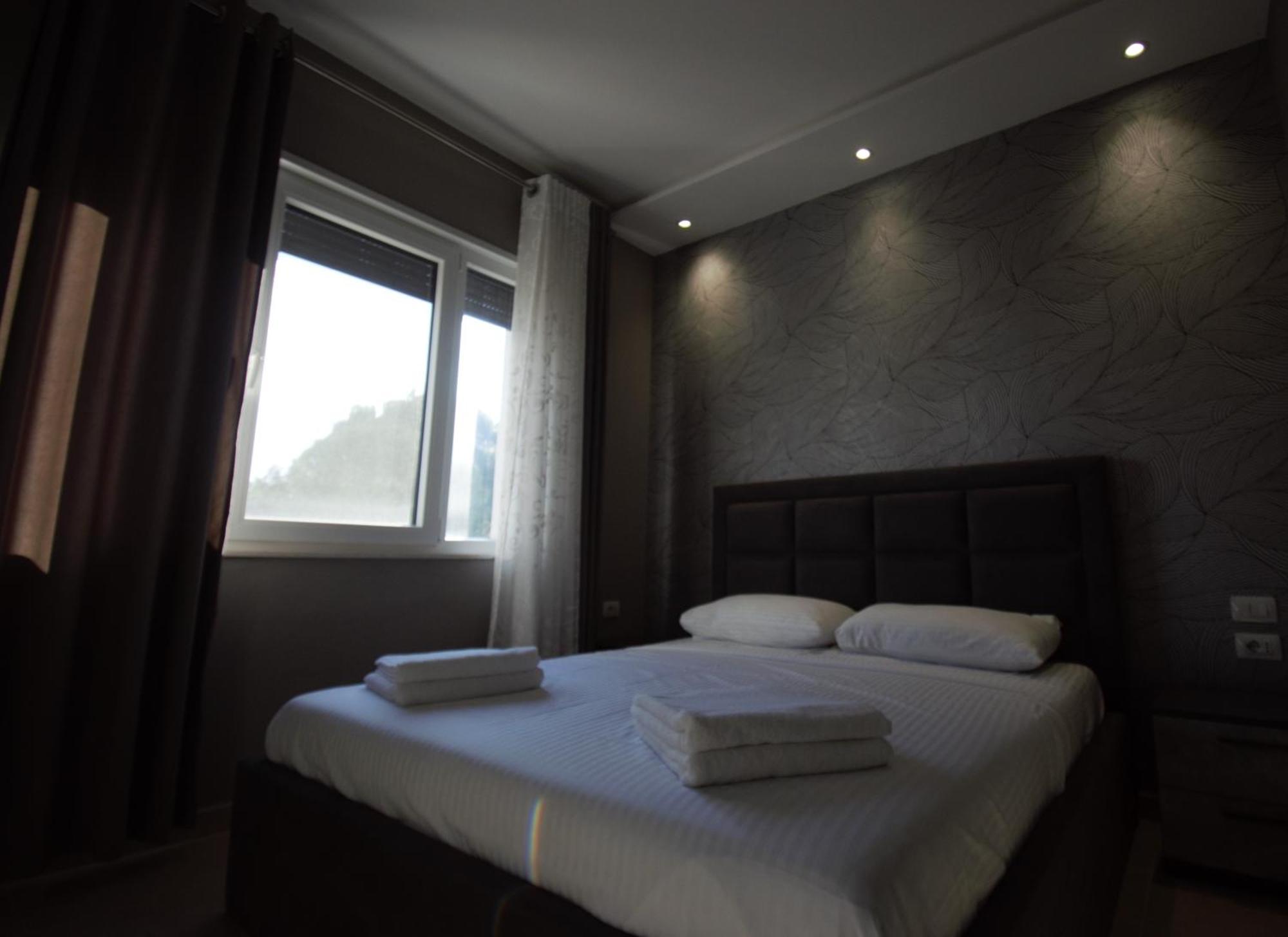 Residence Lux Apartments At Valamar Hamallaj Gjiri Lalzit دراس المظهر الخارجي الصورة